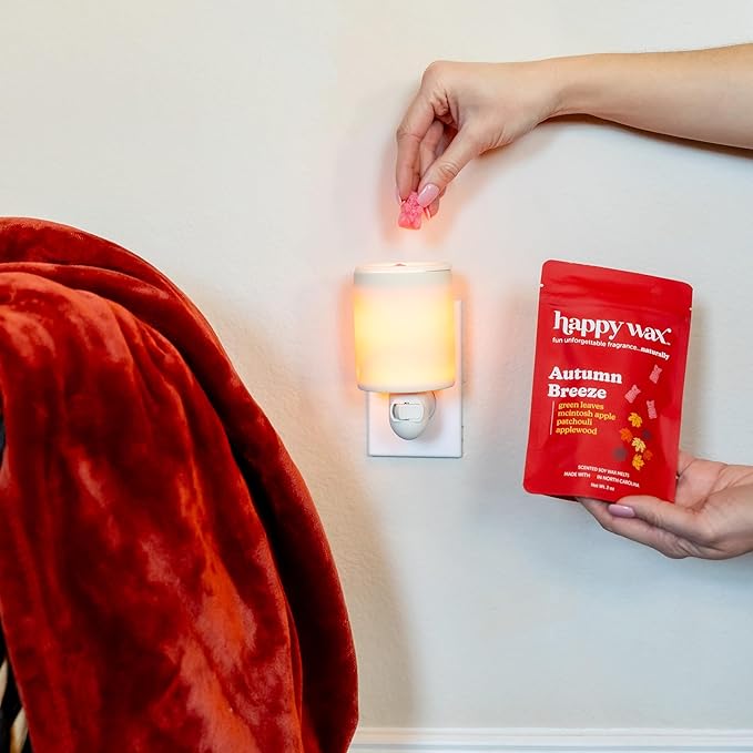 Happy Wax Autumn Breeze Scented Bear Wax Melts - Natural Strong Fall Scented Infused with Essential Oils - Non Toxic - For use with Warmers (8 oz Pouch)