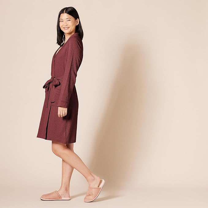 Amazon Essentials Women's Lightweight Waffle Mid-Length Robe (Available in Plus Size)