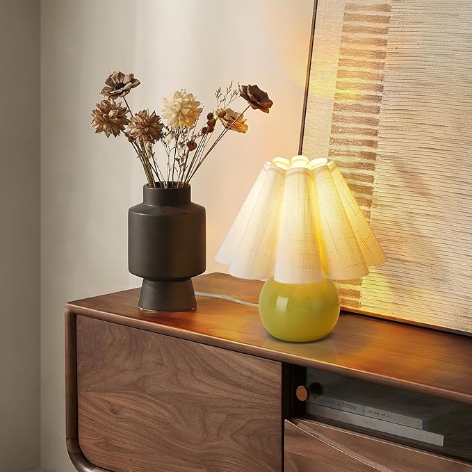 Green Small Bedside Mini Table Lamp for Bedroom, Cute Bedroom Lamps for Nightstand, Cute Mini Table Lamps for Small Spaces with Scalloped Shade for Kitchen Counter, Bookshelf, Kids Dorm