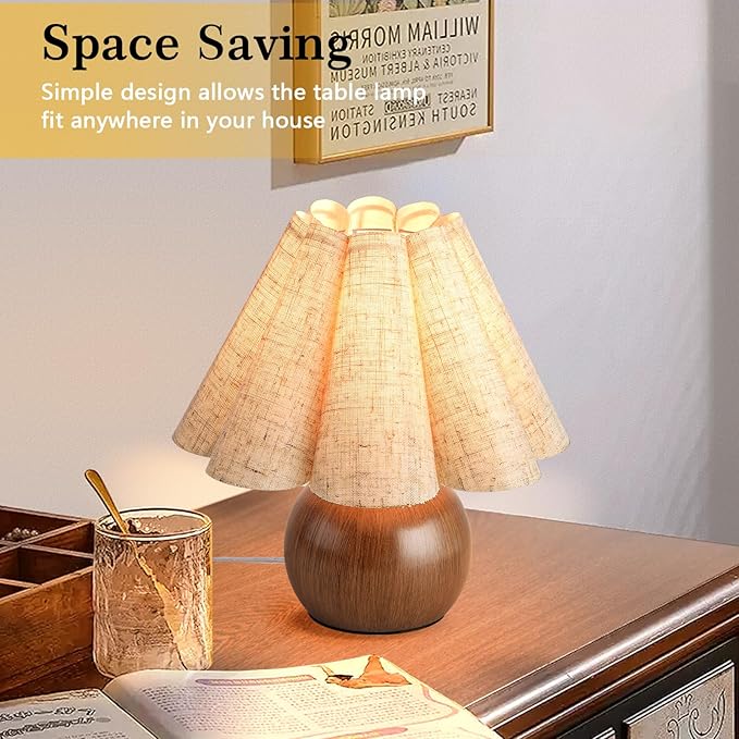 Farmhouse Cute Small Table Lamp, Wood Grain Vintage Table Lamps for Bedroom Nightstand, Cute Mini Bedside Small Table Lamps for Small Spaces with Scalloped Shade for Kitchen Counter, Bookshelf