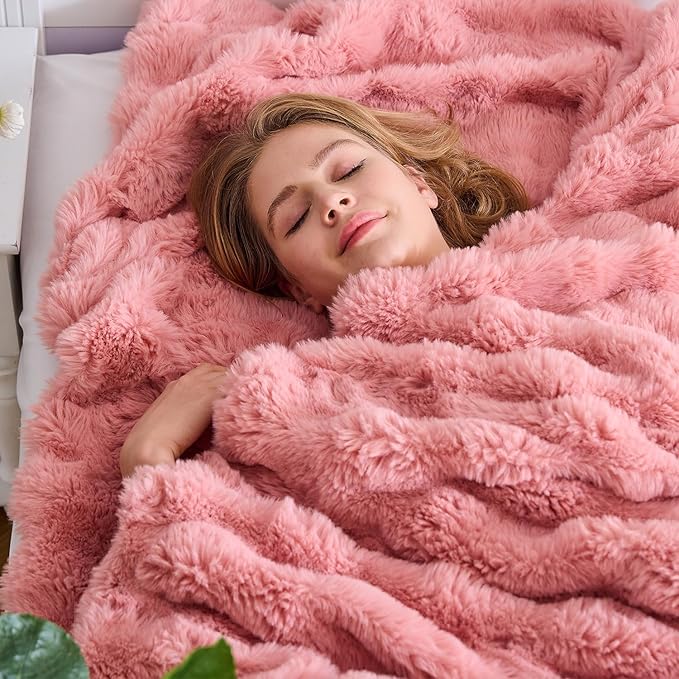 Lotus Karen Faux Fur Throw Blanket Old Pink - Big Bubble Rabbit Fluff Blanket for Couch, Small Fluffy Fuzzy Cozy Blanket, Thick Furry Plush Shaggy Blankets, 50x60 Inches