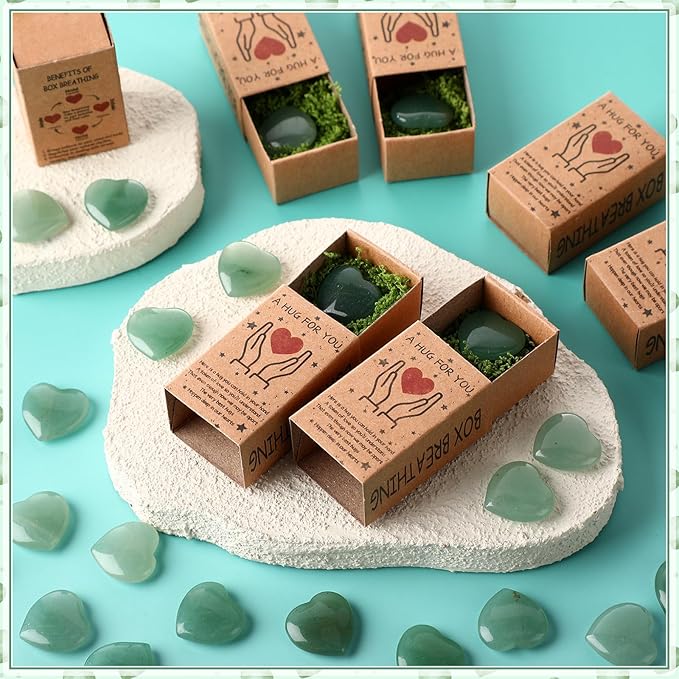 Landical 50 Sets Pocket Hug Token Gifts Small Crystal Heart Stones Bulk with Boxes Mini Heart Shape Natural Stones for Colleagues Family Distance Social Celebration of Life Gifts(Green)