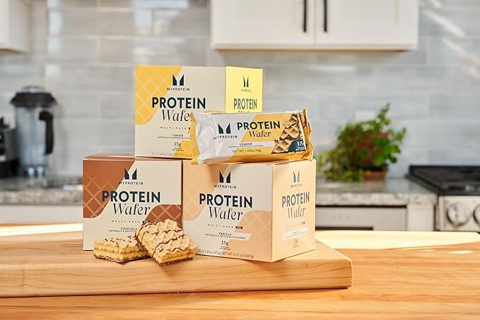 Myprotein Protein Bars, Crispy Protein Wafers, 15g High Protein Snacks, Box of 10 Chocolate Wafers Packs, Milk & Whey Protein Isolate, Light & Crunchy