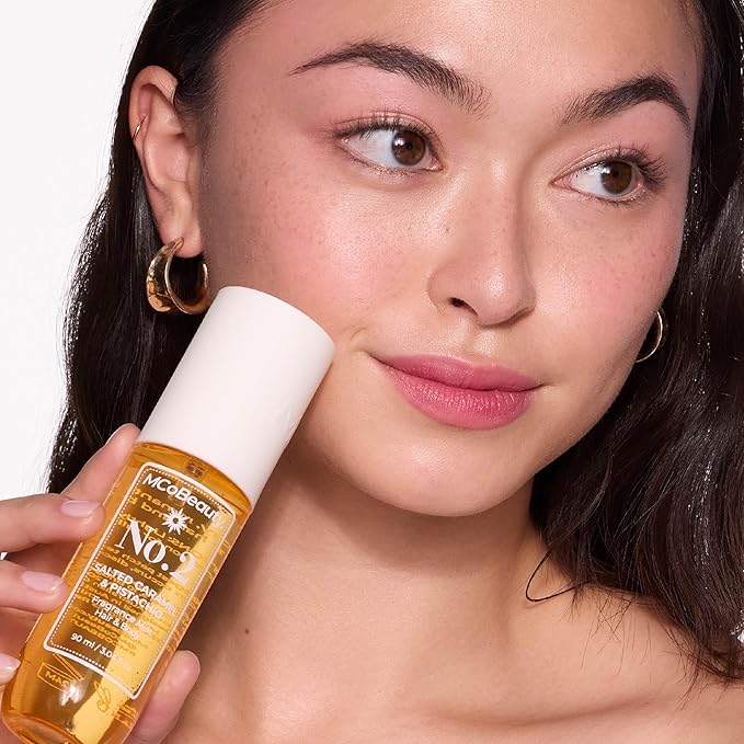 MCoBeauty - Fragrance Mist No.4 - Light Body and Hair Spray with Caramel, Macadamia, White Chocolate and Sea Salt - Gifts for Women, Cute Stuff, Feminine Spray, Self Care Gifts for Women - 90ml Bottle