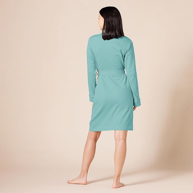 Amazon Essentials Women's Lightweight Waffle Mid-Length Robe (Available in Plus Size)