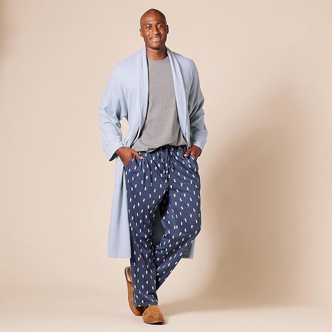 Amazon Essentials Men's Lightweight Waffle Bathrobe (Available in Big & Tall)