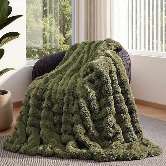 Lotus Karen Faux Fur Throw Blanket Dark Green - 800 GSM Bubble Rabbit Fluff Blanket for Couch Bed Sofa,Softest Fluffy Fuzzy Cozy Blanket,Thick Furry Plush Shaggy Warm Blankets for Women,50x60 Inches