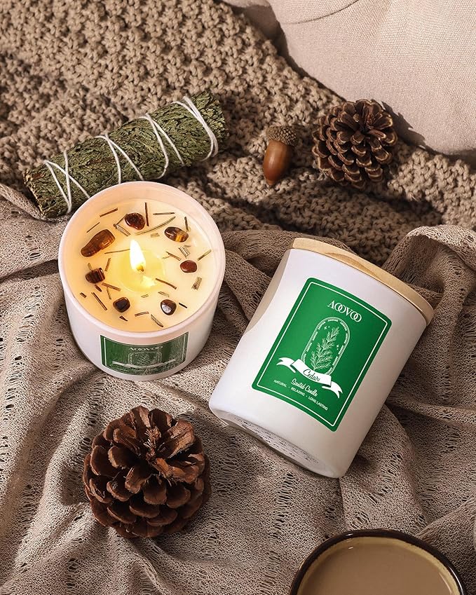 AOOVOO Cedar Scented Candles for Women - Aromatherapy Candle with Crystals Inside, 10oz Soy Candles for Home Scented, Birthday Gifts Candle for Women Mom