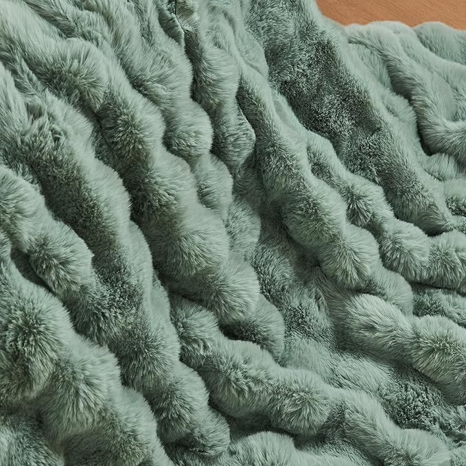 Lotus Karen Faux Fur Throw Blanket Sage Green - Big Bubble Rabbit Fluff Blanket for Couch Bed Sofa,Softest Fluffy Fuzzy Cozy Blanket,Plush Thick Furry Shaggy Warm Blankets for Women,90x90 Inches