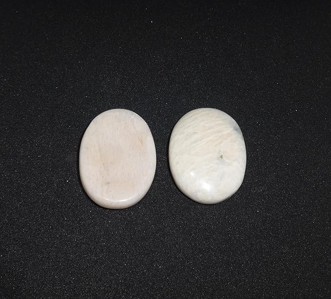 L PEDRA & CRYSTAL Worry Stone A Handheld Comfort to Ease Stress, Enhance Focus, and Promote Inner Peace (Moonstone Worry Stone)