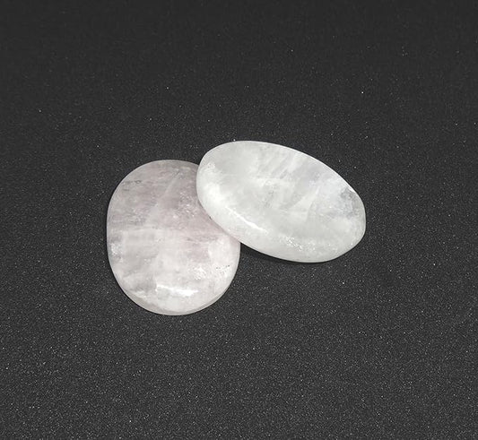 L PEDRA & CRYSTAL Worry Stone A Handheld Comfort to Ease Stress, Enhance Focus, and Promote Inner Peace (Rose Quartz Worry Stone)